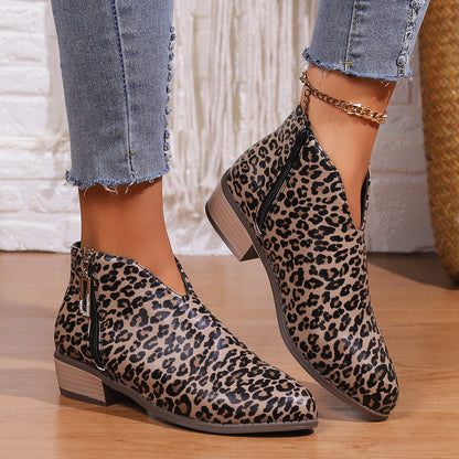 Schicke Orthopädische Stiefel mit einzigartigem Design