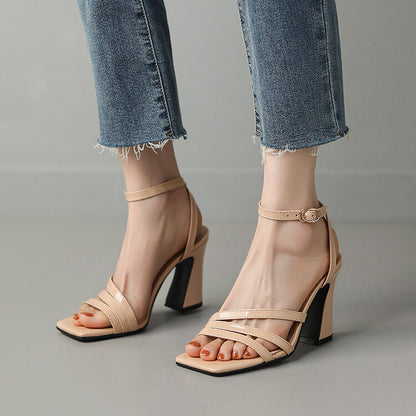 Schicke Orthopädische Sandalen mit einzigartigem Design