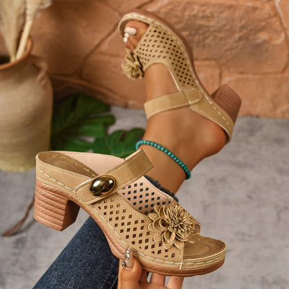 Anmutige Orthopädische Sandalen für modernen Look