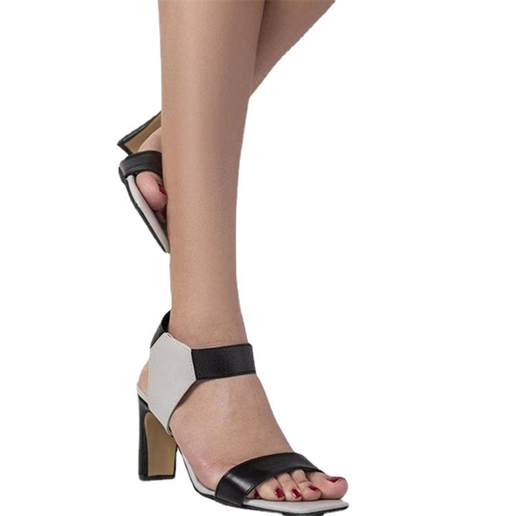 Anmutige Orthopädische Sandalen für modernen Look