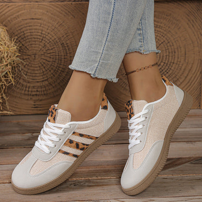 Klassische Orthopädische Sneakers mit zeitlosem Stil
