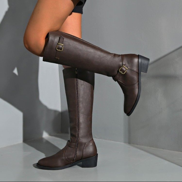 Klassische Orthopädische Stiefel mit zeitlosem Stil