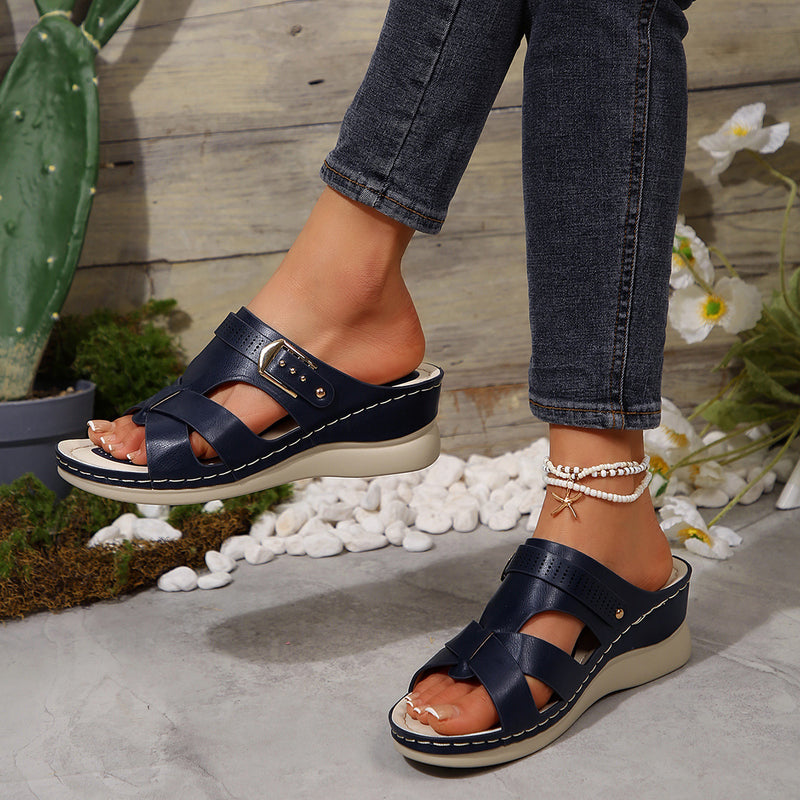 Anmutige Orthopädische Sandalen für modernen Look