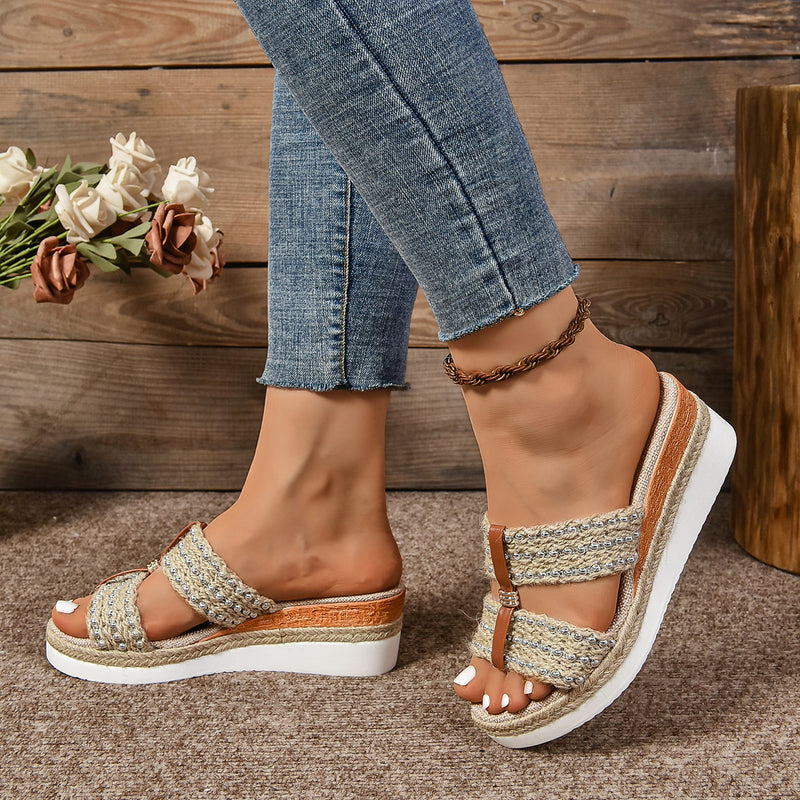 Schicke Orthopädische Sandalen mit einzigartigem Design