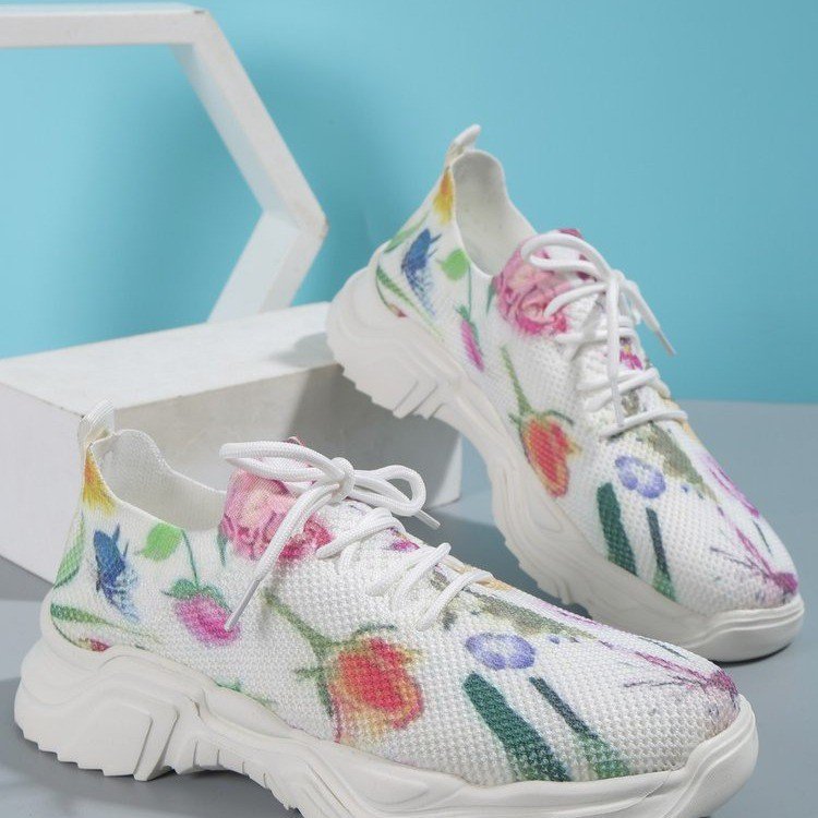 Schicke Orthopädische Schuhe mit einzigartigem Design
