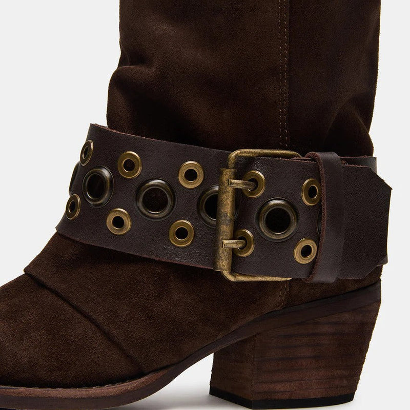 Klassische orthopädische Stiefel im zeitlosen Stil