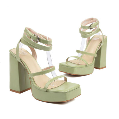 Wunderschön gefertigte Orthopädische Sandalen