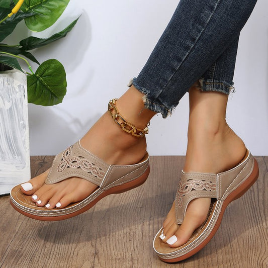 Anmutige Orthopädische Sandalen für modernen Look