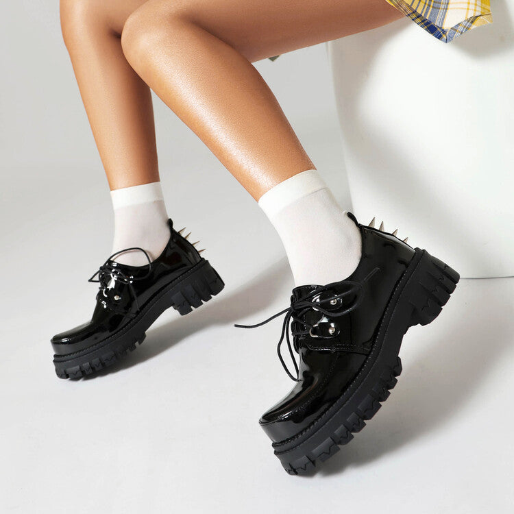 Schicke Orthopädische Schuhe mit einzigartigem Design