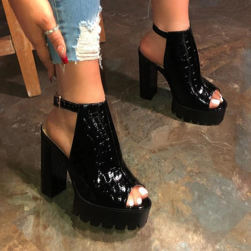 Wunderschön gefertigte Orthopädische Sandalen