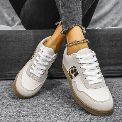 Klassische Orthopädische Schuhe mit zeitlosem Stil