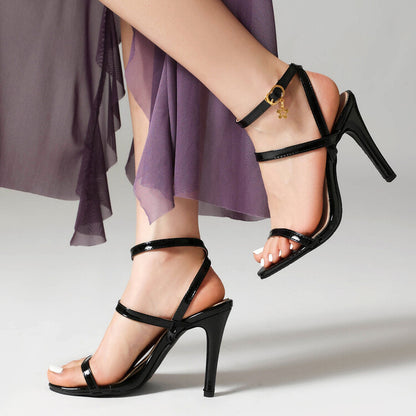 Klassische Orthopädische Sandalen mit zeitlosem Stil