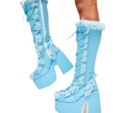 Schicke orthopädische Stiefel mit einzigartigem Design