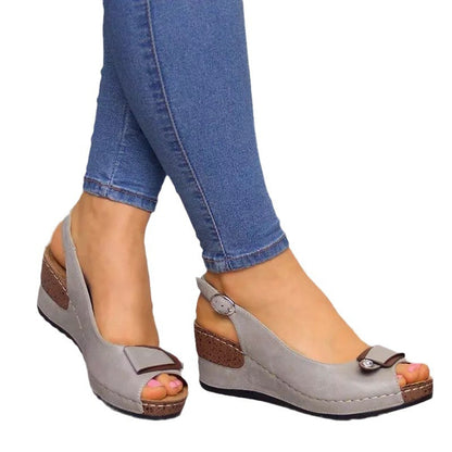 Klassische Orthopädische Sandalen mit zeitlosem Stil