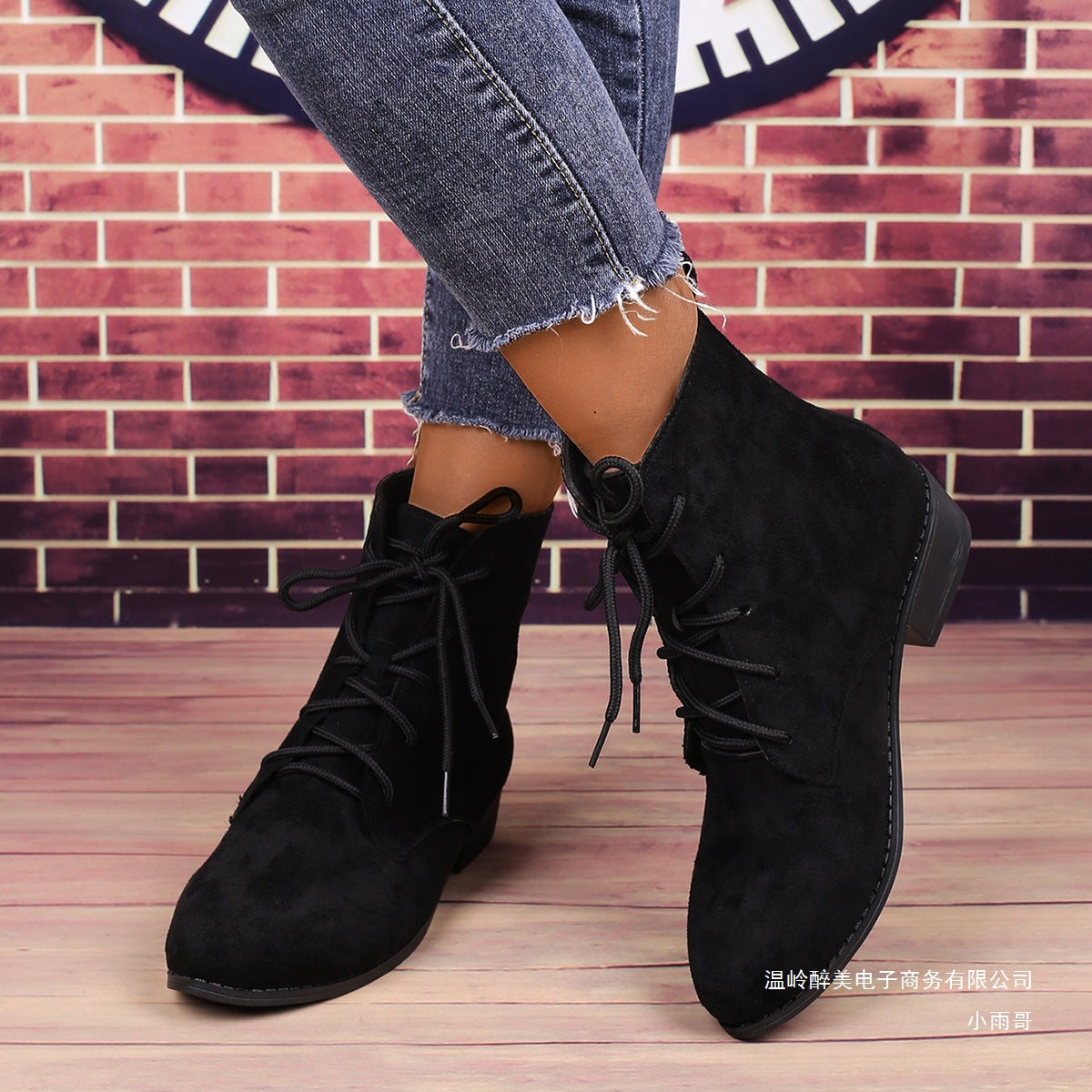 Schicke Orthopädische Stiefel mit einzigartigem Design
