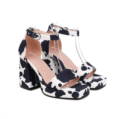 Anmutige Orthopädische Sandalen für modernen Look