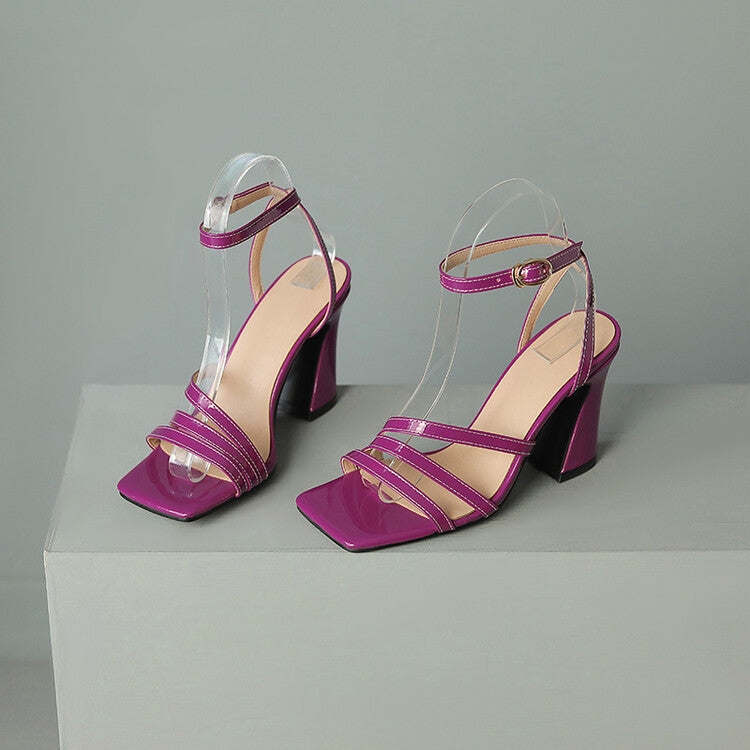 Schicke Orthopädische Sandalen mit einzigartigem Design