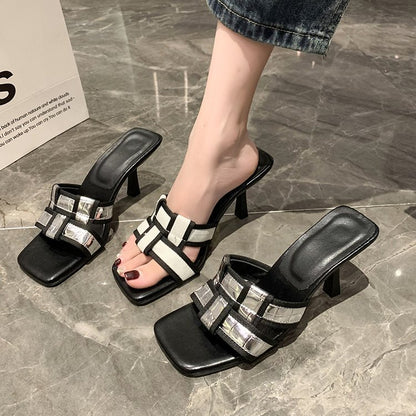 Schicke Orthopädische Sandalen mit einzigartigem Design