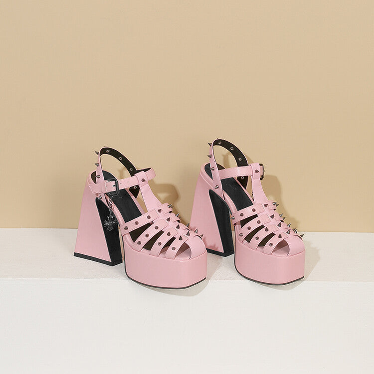 Anmutige Orthopädische Sandalen für modernen Look
