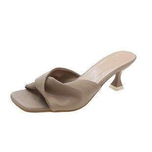 Anmutige Orthopädische Sandalen für modernen Look