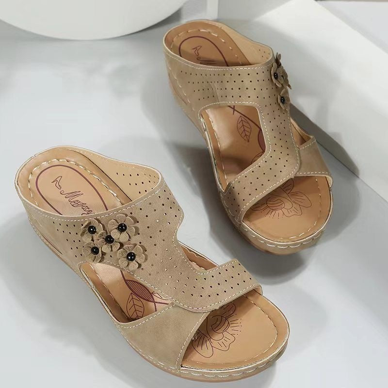 Anmutige Orthopädische Sandalen für modernen Look
