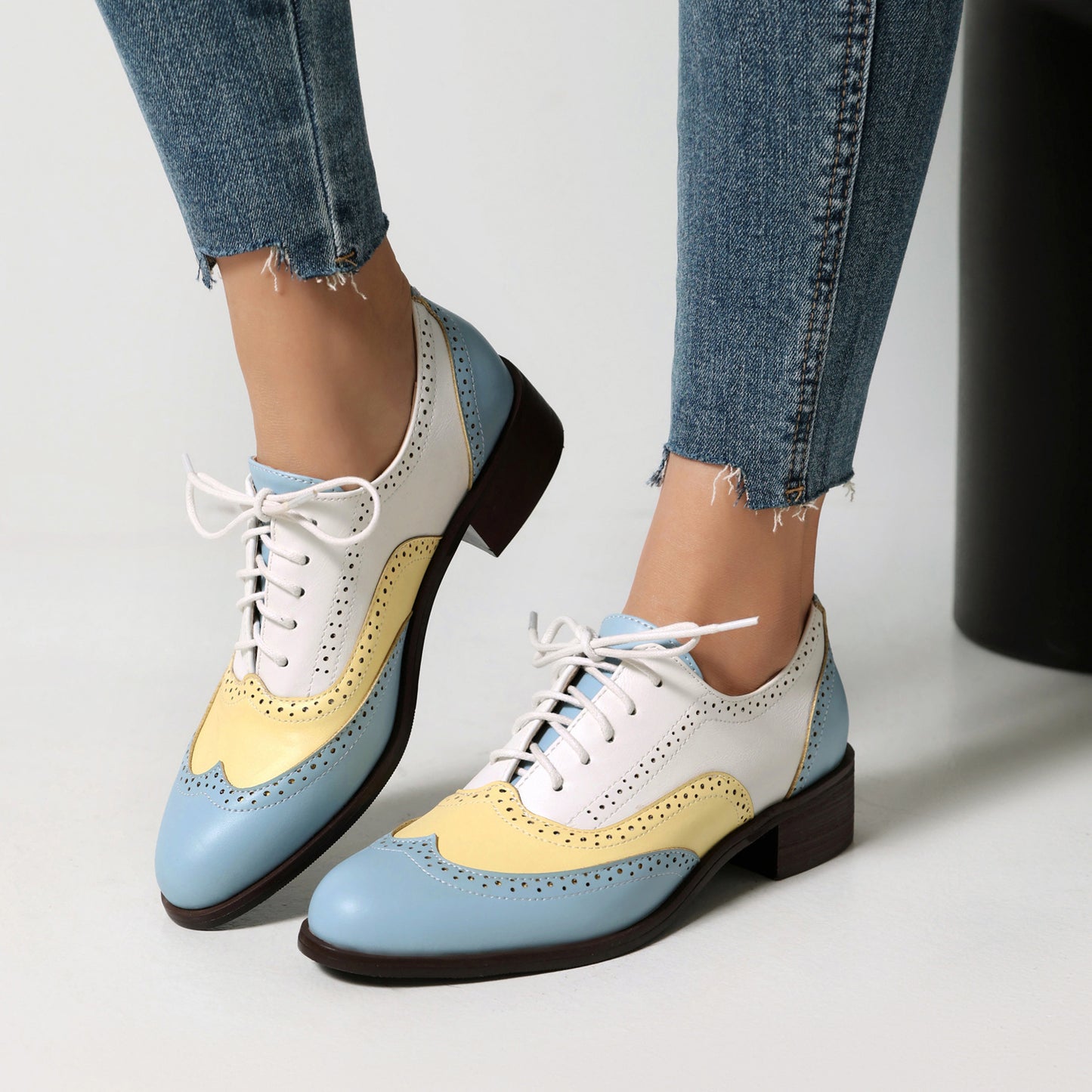 Klassische Orthopädische Schuhe mit zeitlosem Stil