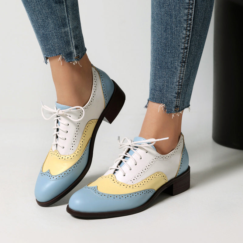 Klassische Orthopädische Schuhe mit zeitlosem Stil