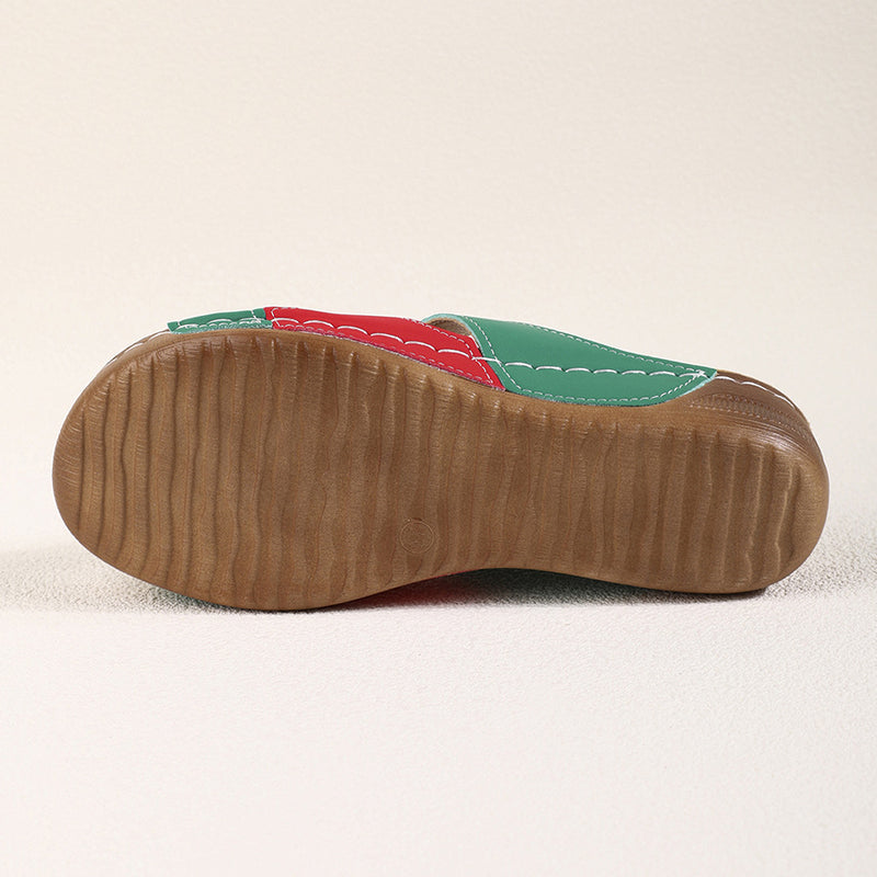 Anmutige Orthopädische Sandalen für modernen Look