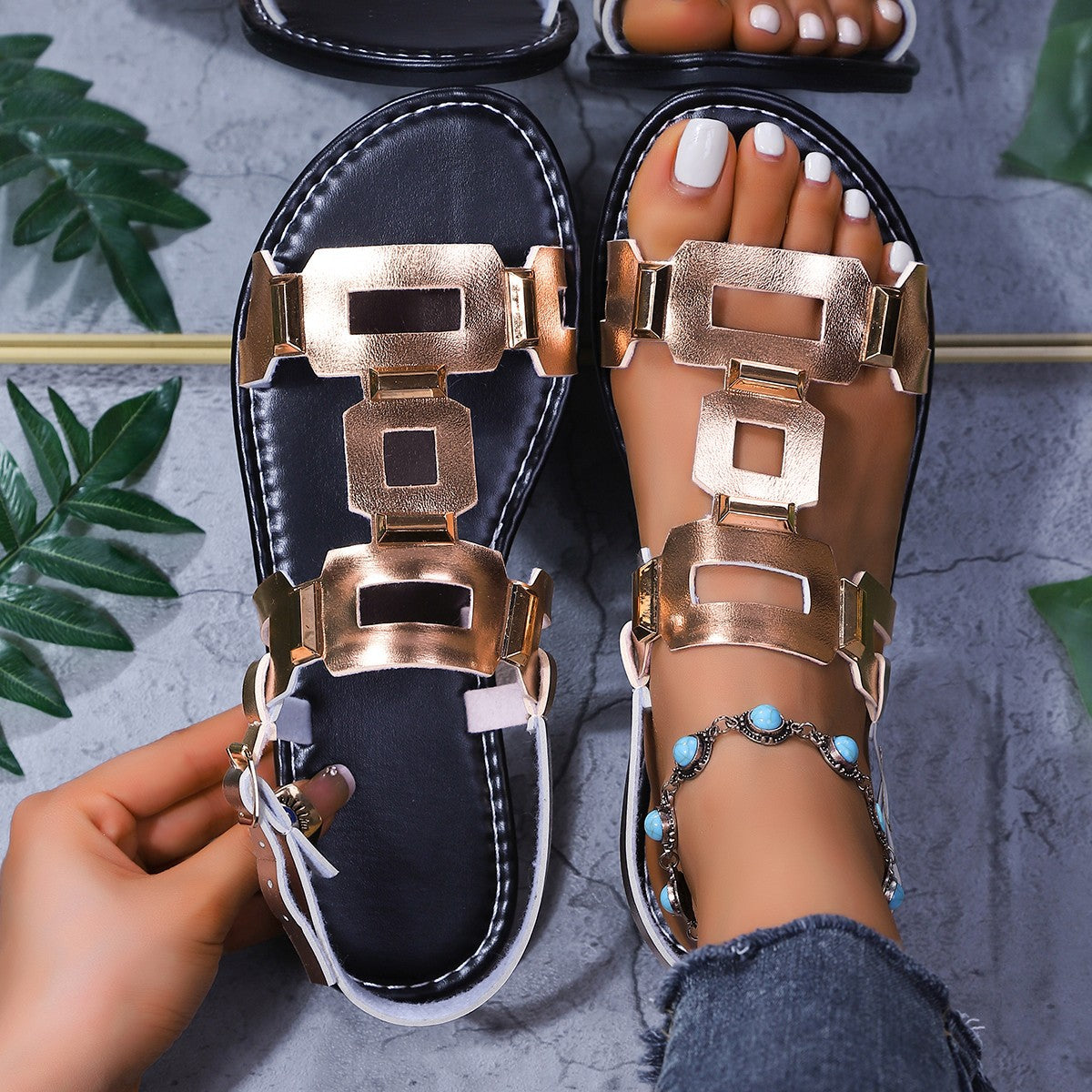 Schicke Orthopädische Sandalen mit einzigartigem Design
