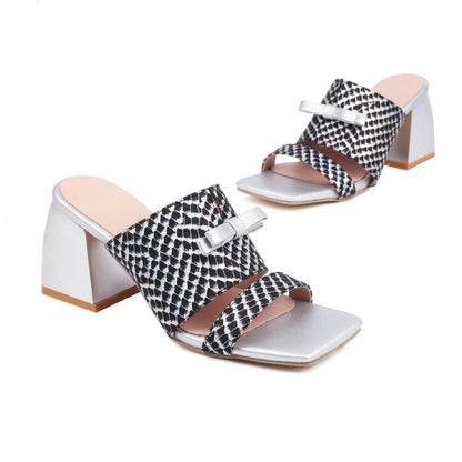 Klassische Orthopädische Sandalen mit zeitlosem Stil