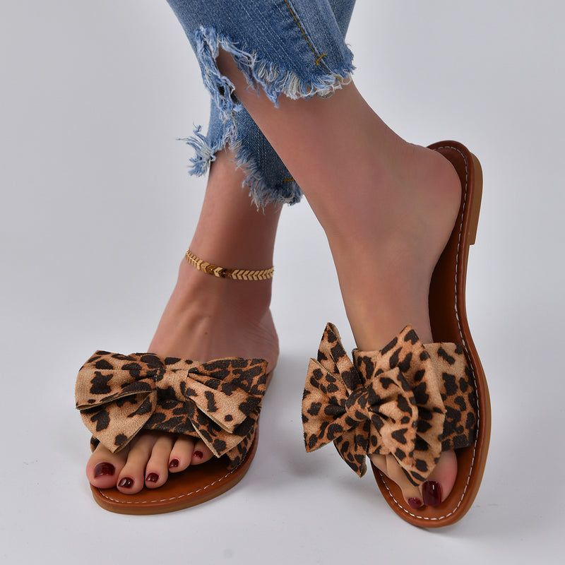 Klassische Orthopädische Sandalen mit zeitlosem Stil