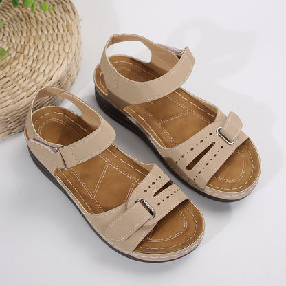 Anmutige Orthopädische Sandalen für modernen Look