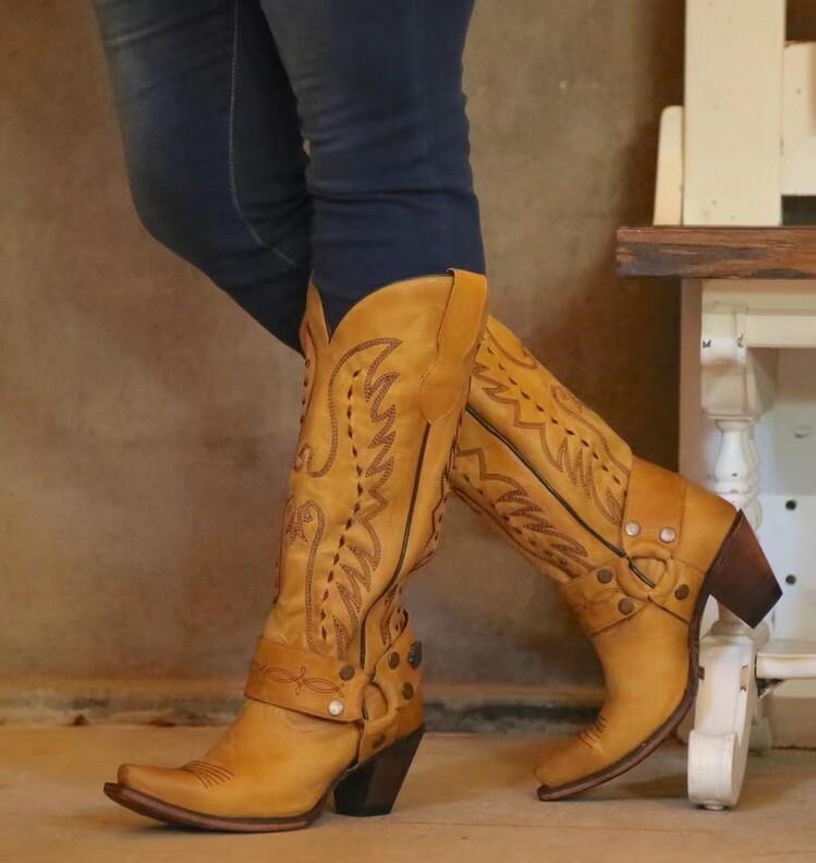 Klassische Orthopädische Stiefel mit zeitlosem Stil