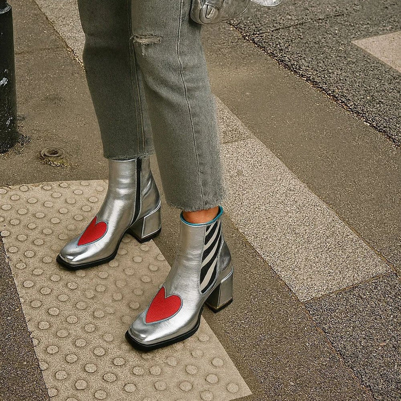 Wunderschön gefertigte orthopädische Stiefel