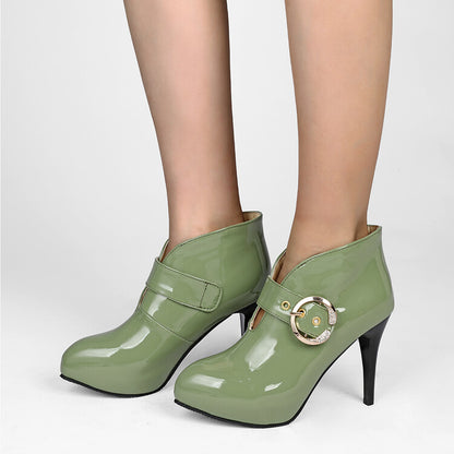 Klassische Orthopädische Schuhe mit zeitlosem Stil