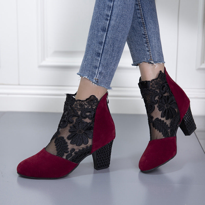 Klassische Orthopädische Sandalen mit zeitlosem Stil