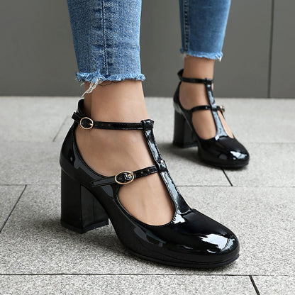 Klassische Orthopädische Schuhe mit zeitlosem Stil