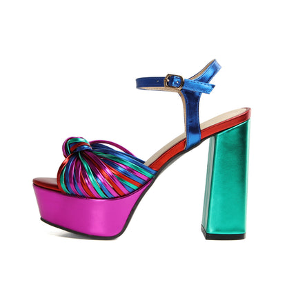Klassische Orthopädische Sandalen mit zeitlosem Stil