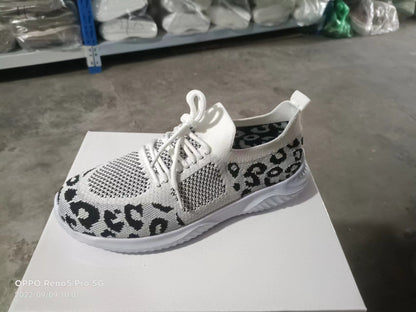 Klassische Orthopädische Schuhe mit zeitlosem Stil