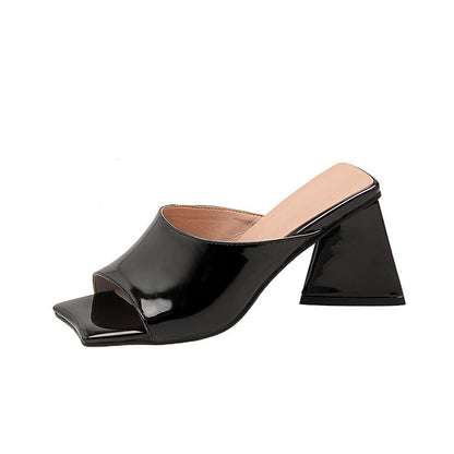 Anmutige Orthopädische Sandalen für modernen Look