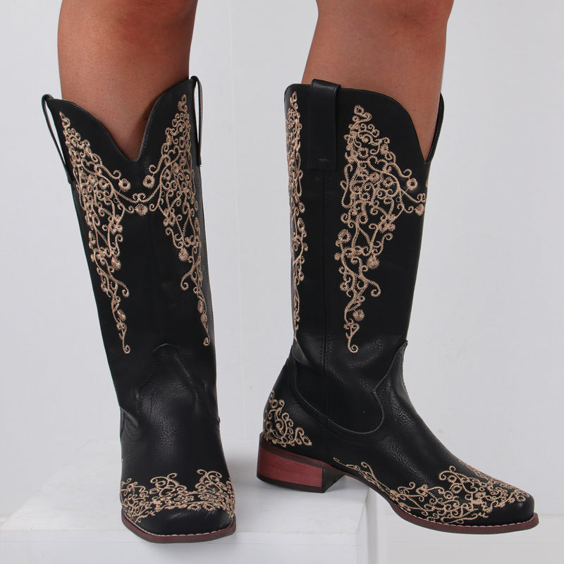 Stilvolle Orthopädische Stiefel für jeden Anlass