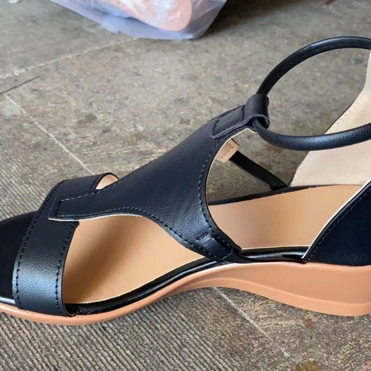 Schicke Orthopädische Sandalen mit einzigartigem Design