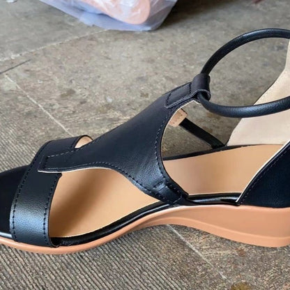 Schicke Orthopädische Sandalen mit einzigartigem Design