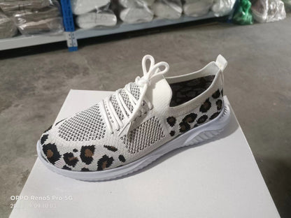 Klassische Orthopädische Schuhe mit zeitlosem Stil