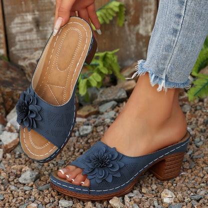 Anmutige Orthopädische Sandalen für modernen Look