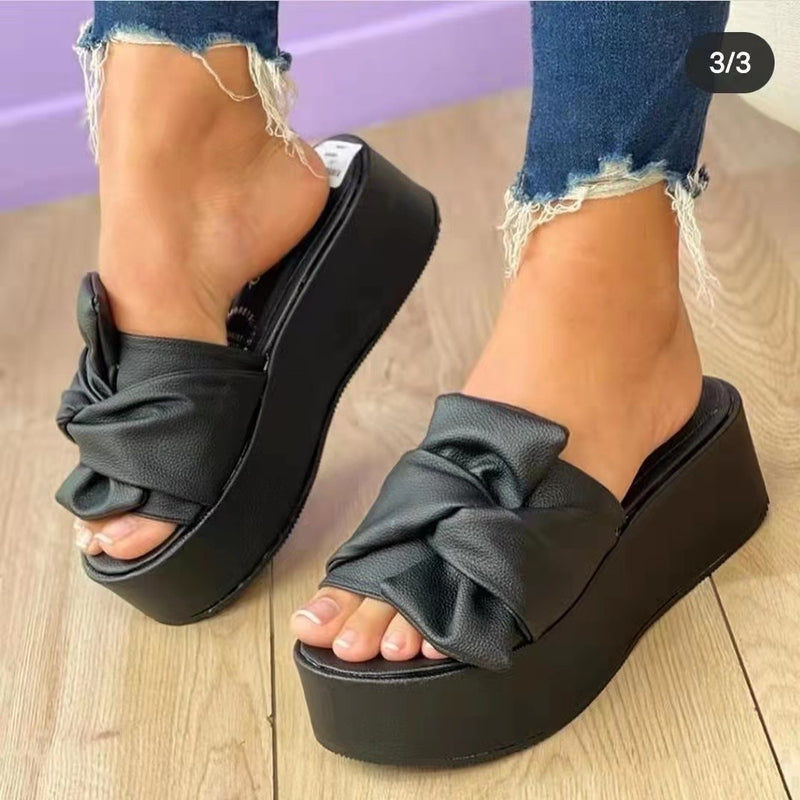 Anmutige Orthopädische Sandalen für modernen Look