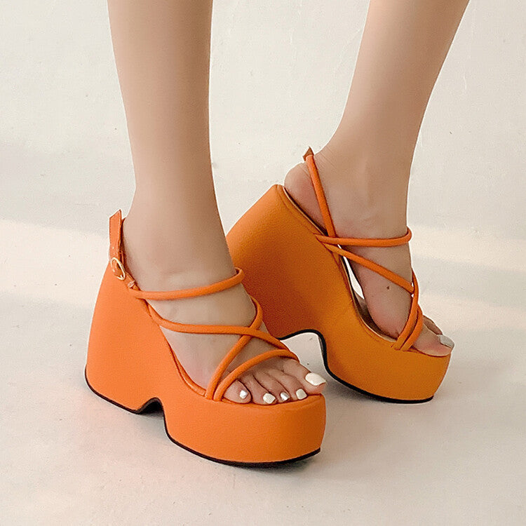 Anmutige Orthopädische Sandalen für modernen Look