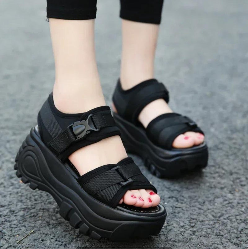 Klassische Orthopädische Sandalen mit zeitlosem Stil
