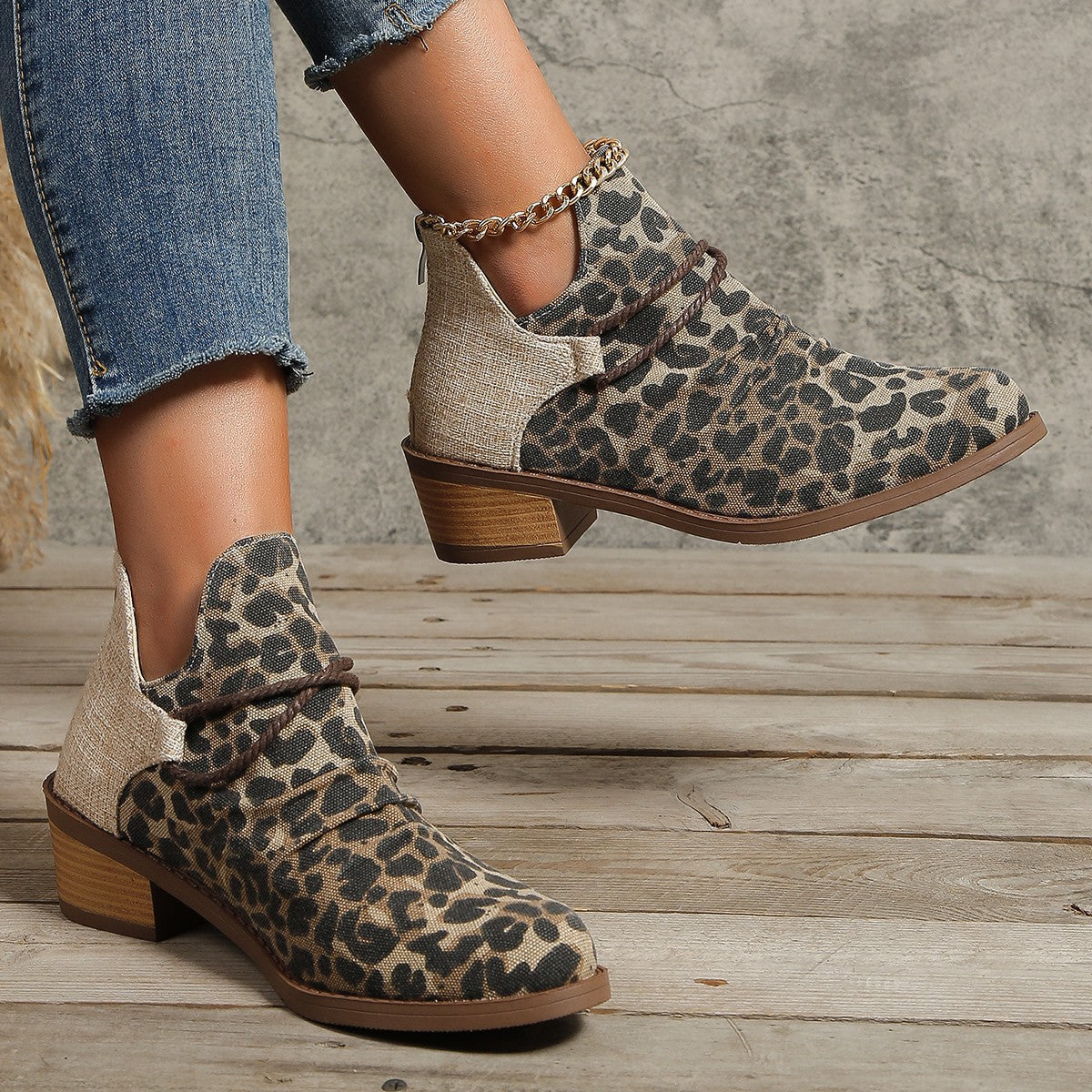 Schicke Orthopädische Schuhe mit einzigartigem Design