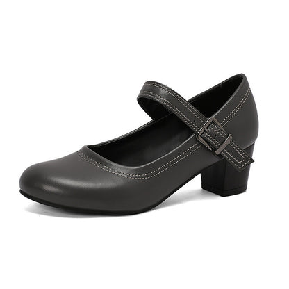 Klassische Orthopädische Schuhe mit zeitlosem Stil